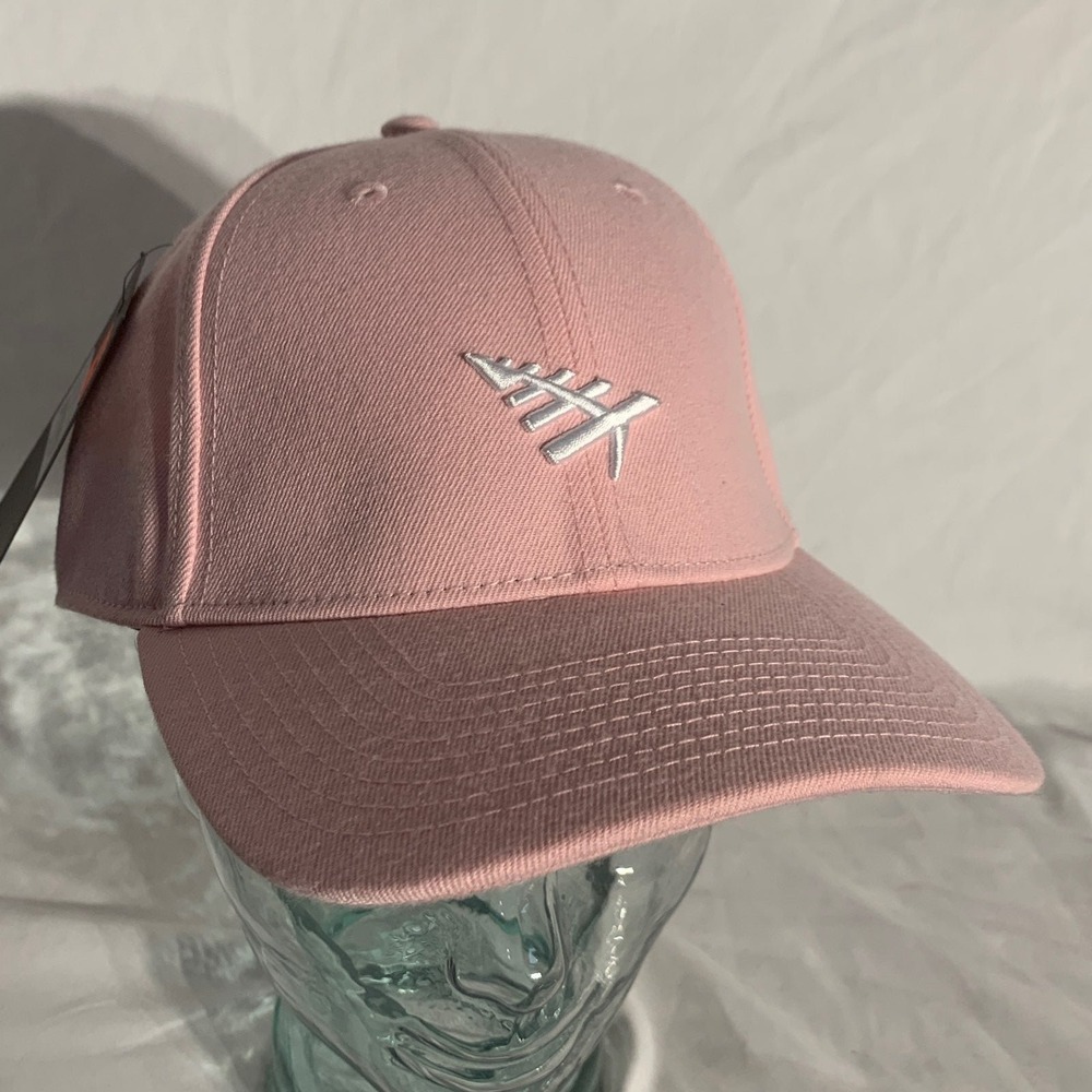 Paper Planes By Jay Z  Origional Fit Fitted Hat in White Pink NWT